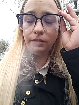 Mia RainX online show from 03/31/26, 10:59