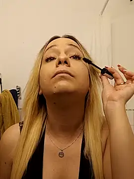 Mia RainX online show from 04/06/26, 10:05