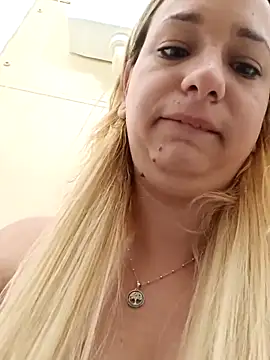 Mia RainX online show from 04/11/26, 12:09