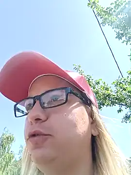 Snapshot of Mia_RainX chatting on 05/27/26, 09:39 Mia RainX online show from 05/27/26, 09:39