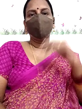 Snapshot of Tamil_Meera12 chatting on 06/19/26, 05:39 Tamil Meera12 online show from 06/19/26, 05:39