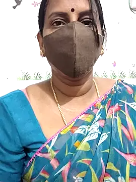 Snapshot of Tamil_Meera12 chatting on 06/25/26, 05:17 Tamil Meera12 online show from 06/25/26, 05:17