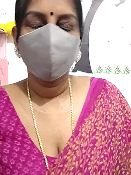 Snapshot of Tamil_Meera12 chatting on 06/27/26, 04:45 Tamil Meera12 online show from 06/27/26, 04:45