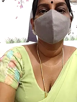 Snapshot of Tamil_Meera12 chatting on 07/03/26, 05:19 Tamil Meera12 online show from 07/03/26, 05:19