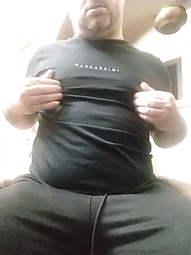 Snapshot of NAvoglia chatting on 02/27/25, 07:15 NAvoglia online show from 02/27/25, 07:15