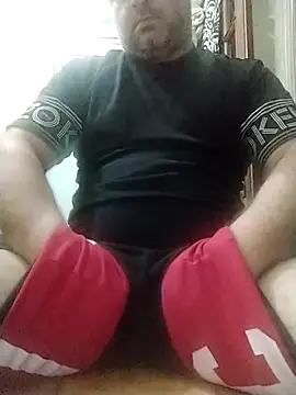 Snapshot of NAvoglia chatting on 11/02/25, 10:01 NAvoglia online show from 11/02/25, 10:01