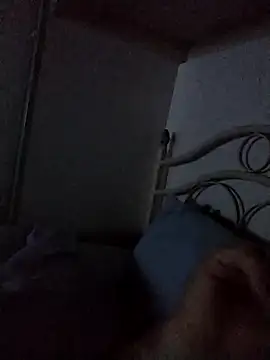 Snapshot of NAvoglia chatting on 11/24/25, 10:20 NAvoglia online show from 11/24/25, 10:20