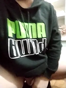 Snapshot of NAvoglia chatting on 12/05/25, 12:25 NAvoglia online show from 12/05/25, 12:25