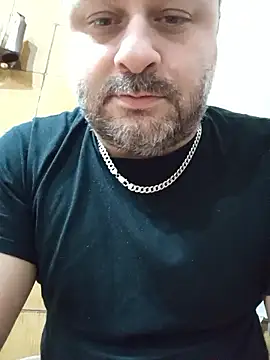 Snapshot of NAvoglia chatting on 01/08/26, 01:13 NAvoglia online show from 01/08/26, 01:13