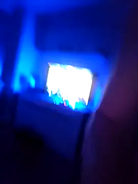 bouraktom6 online show from 12/21/25, 08:05