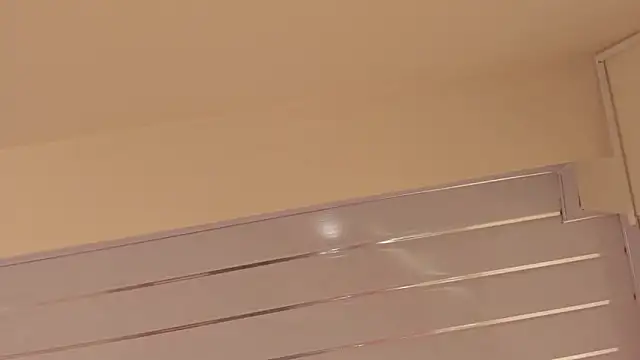 Snapshot of leahaltomm chatting on 03/17/25, 06:32 leahaltomm online show from 03/17/25, 06:32