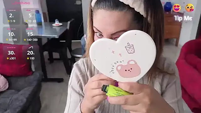 xxsexycutexxx online show from 10/28/25, 12:09