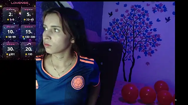 Snapshot of AngelaTurizo chatting on 09/09/25, 11:48 AngelaTurizo online show from 09/09/25, 11:48