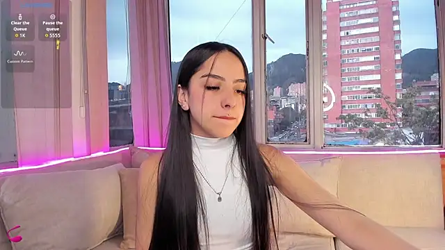 Daphne chers online show from 09/24/25, 09:51