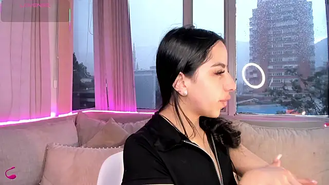 Daphne chers online show from 11/20/25, 07:57