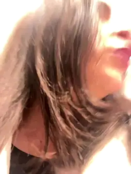 laarti online show from 11/21/25, 06:39