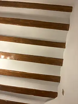 laarti online show from 12/03/25, 08:23