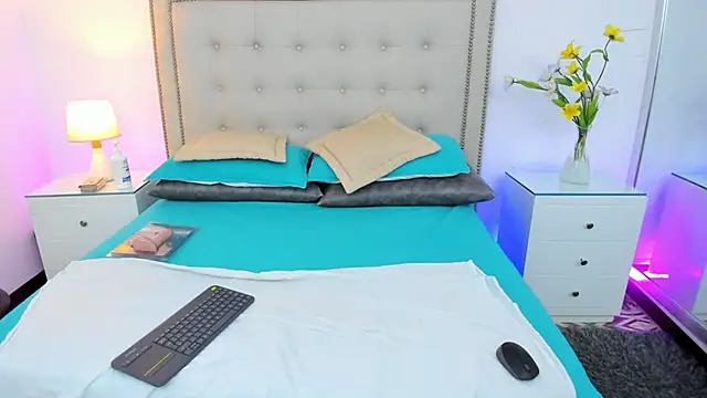 Sofiavillegaz online show from 03/18/25, 07:31