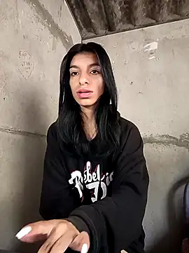 Ariell Kieran online show from 02/08/25, 06:55