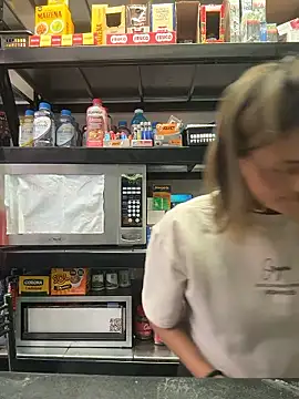 Andrea18 blonde online show from 01/14/26, 04:23