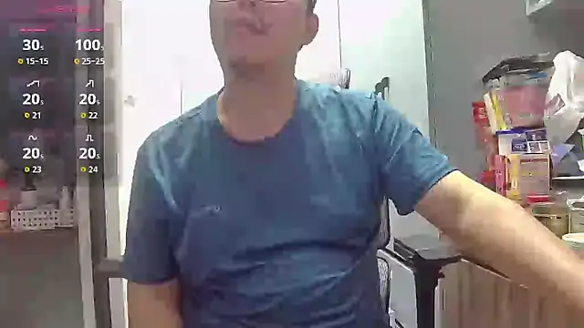 Snapshot of beartopslave chatting on 10/02/25, 03:02 beartopslave online show from 10/02/25, 03:02