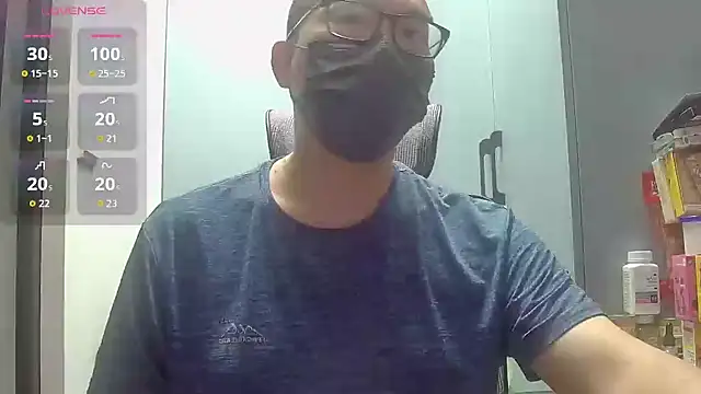 Snapshot of beartopslave chatting on 10/20/25, 05:19 beartopslave online show from 10/20/25, 05:19