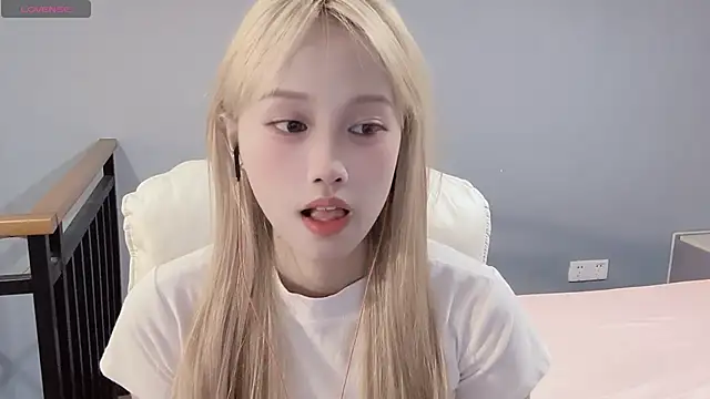 xunian71O online show from 10/14/25, 09:59