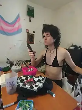 Snapshot of Penygirl chatting on 03/20/25, 06:31 Penygirl online show from 03/20/25, 06:31