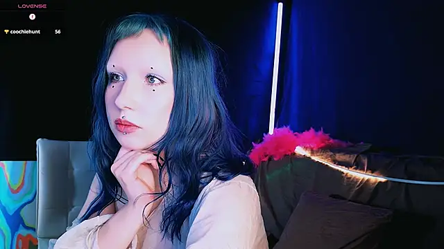 Snapshot of Bibi_Iva chatting on 03/17/25, 12:30 Bibi Iva online show from 03/17/25, 12:30