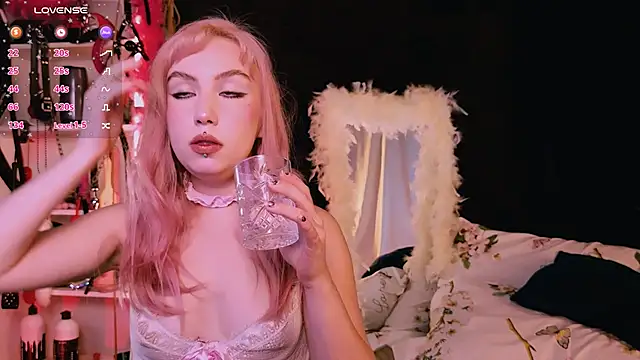 Snapshot of Bibi_Iva chatting on 10/06/25, 09:07 Bibi Iva online show from 10/06/25, 09:07