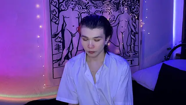 Snapshot of rennnuts chatting on 02/17/25, 10:07 rennnuts online show from 02/17/25, 10:07