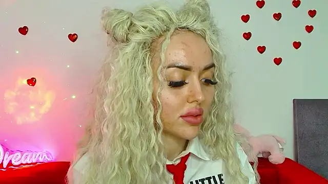 MissisCaty online show from 02/02/25, 01:45