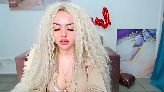 MissisCaty online show from 02/18/25, 10:47