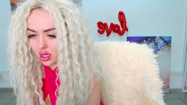 MissisCaty online show from 02/20/25, 04:07