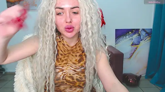 MissisCaty online show from 02/26/25, 01:43