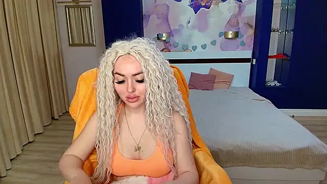 MissisCaty online show from 11/04/25, 07:35