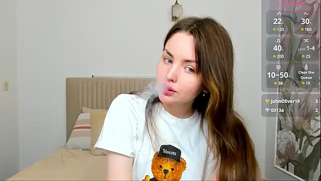 Lora Rosee online show from 03/05/25, 11:06