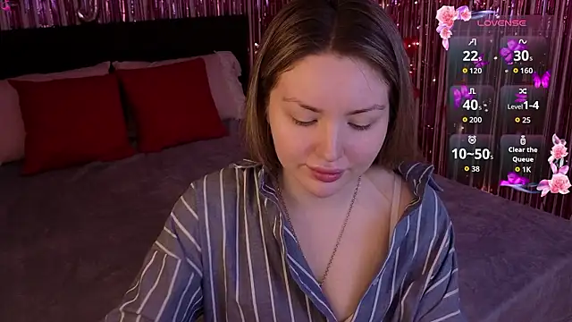 Lora Rosee online show from 03/10/26, 02:00