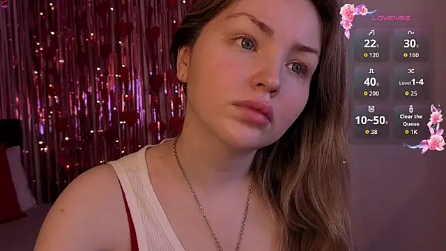 Lora Rosee online show from 04/03/26, 02:15