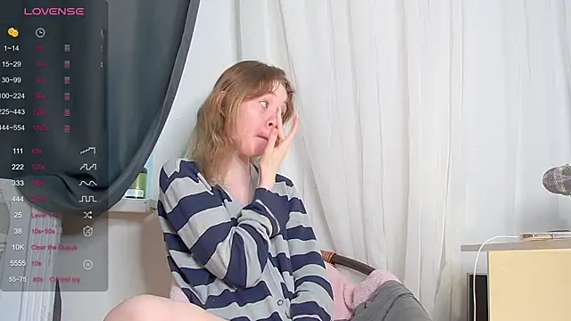 Snapshot of Kellybbface chatting on 07/16/26, 04:29 Kellybbface online show from 07/16/26, 04:29