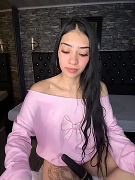 Snapshot of TayylorSexx chatting on 04/30/26, 03:35 TayylorSexx online show from 04/30/26, 03:35