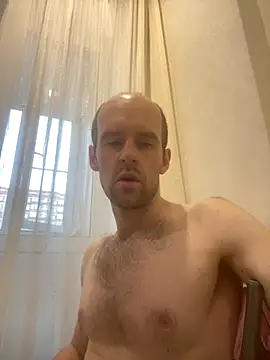 Snapshot of LynnAhNight chatting on 09/11/25, 03:17 LynnAhNight online show from 09/11/25, 03:17