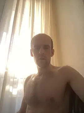 Snapshot of LynnAhNight chatting on 09/27/25, 04:50 LynnAhNight online show from 09/27/25, 04:50