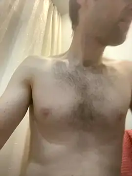 Snapshot of LynnAhNight chatting on 10/23/25, 03:28 LynnAhNight online show from 10/23/25, 03:28