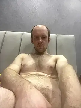 LynnAhNight online show from 01/09/26, 01:47