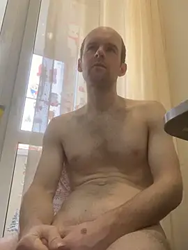 LynnAhNight online show from 02/21/26, 05:30