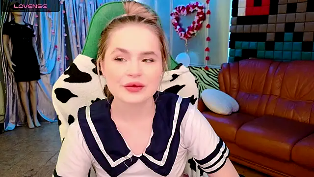 GoodJessi online show from 02/15/25, 08:11