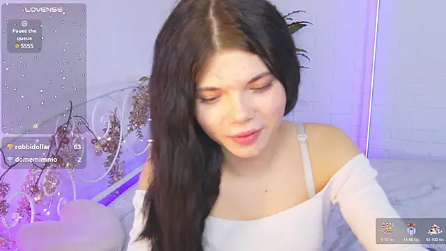 Snapshot of Maytaai chatting on 02/08/25, 12:06 Maytaai online show from 02/08/25, 12:06