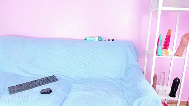 Snapshot of Hiyakasudere chatting on 09/09/25, 06:29 Hiyakasudere online show from 09/09/25, 06:29