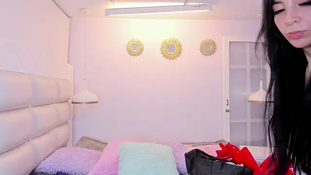 Snapshot of Hiyakasudere chatting on 10/23/25, 06:28 Hiyakasudere online show from 10/23/25, 06:28